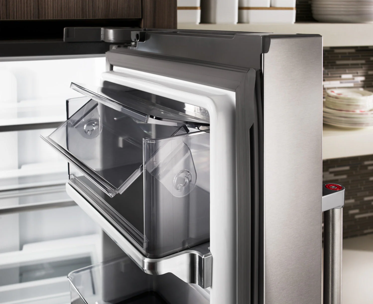 KitchenAid Black Stainless Steel Counter-Depth French Door Refrigerator (23.8 Cu. Ft.) - KRFC704FBS - Image 7