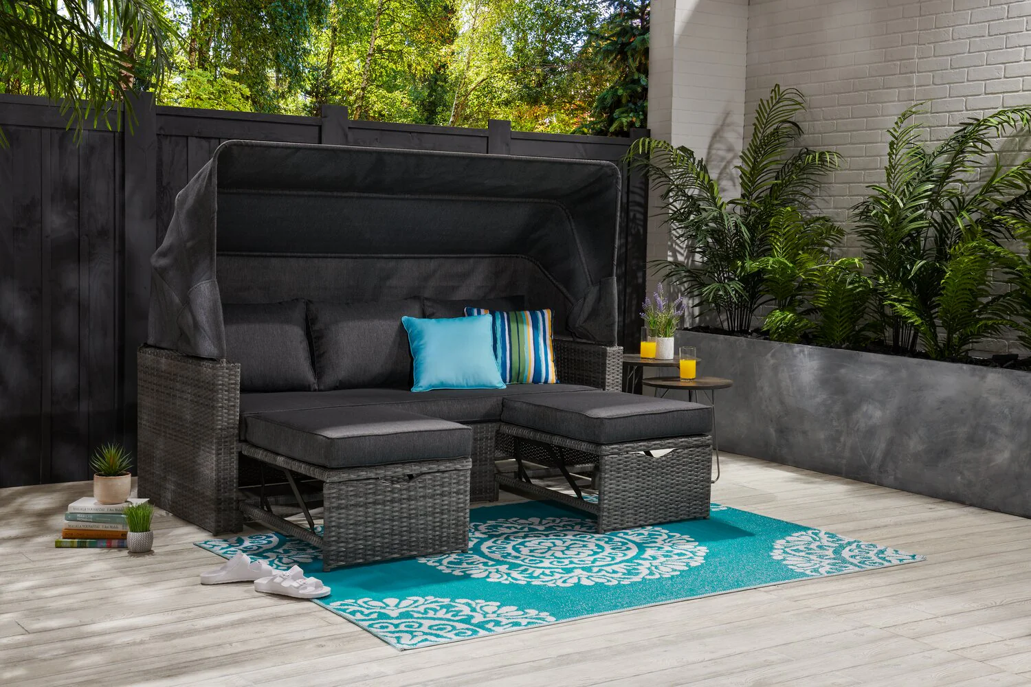 Thornloe 3-Seat Canopy Set - Image 13