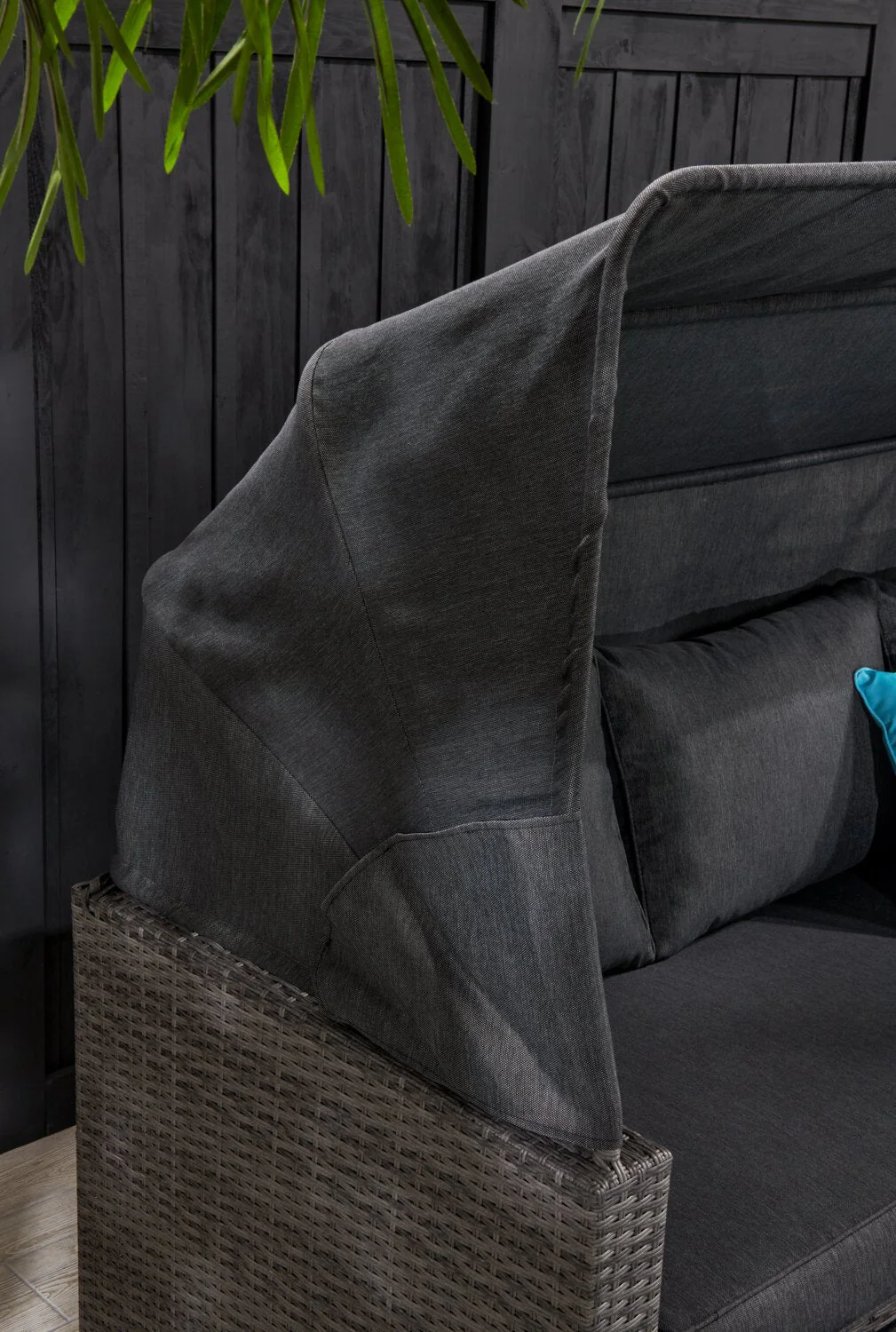 Thornloe 3-Seat Canopy Set - Image 9